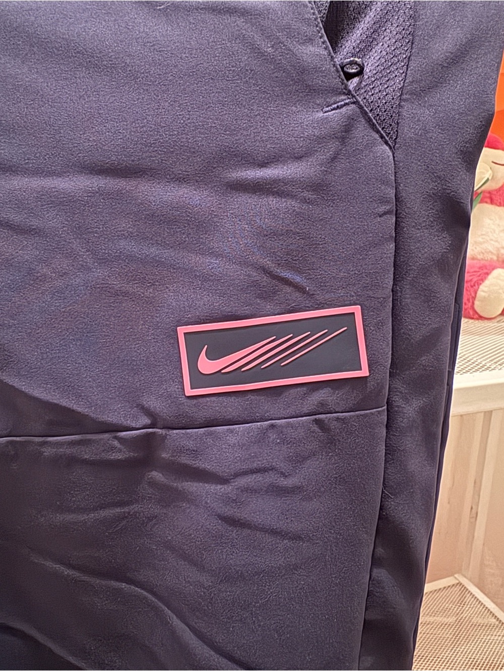 Nike Ankle Yoga Pants with Pink Logo